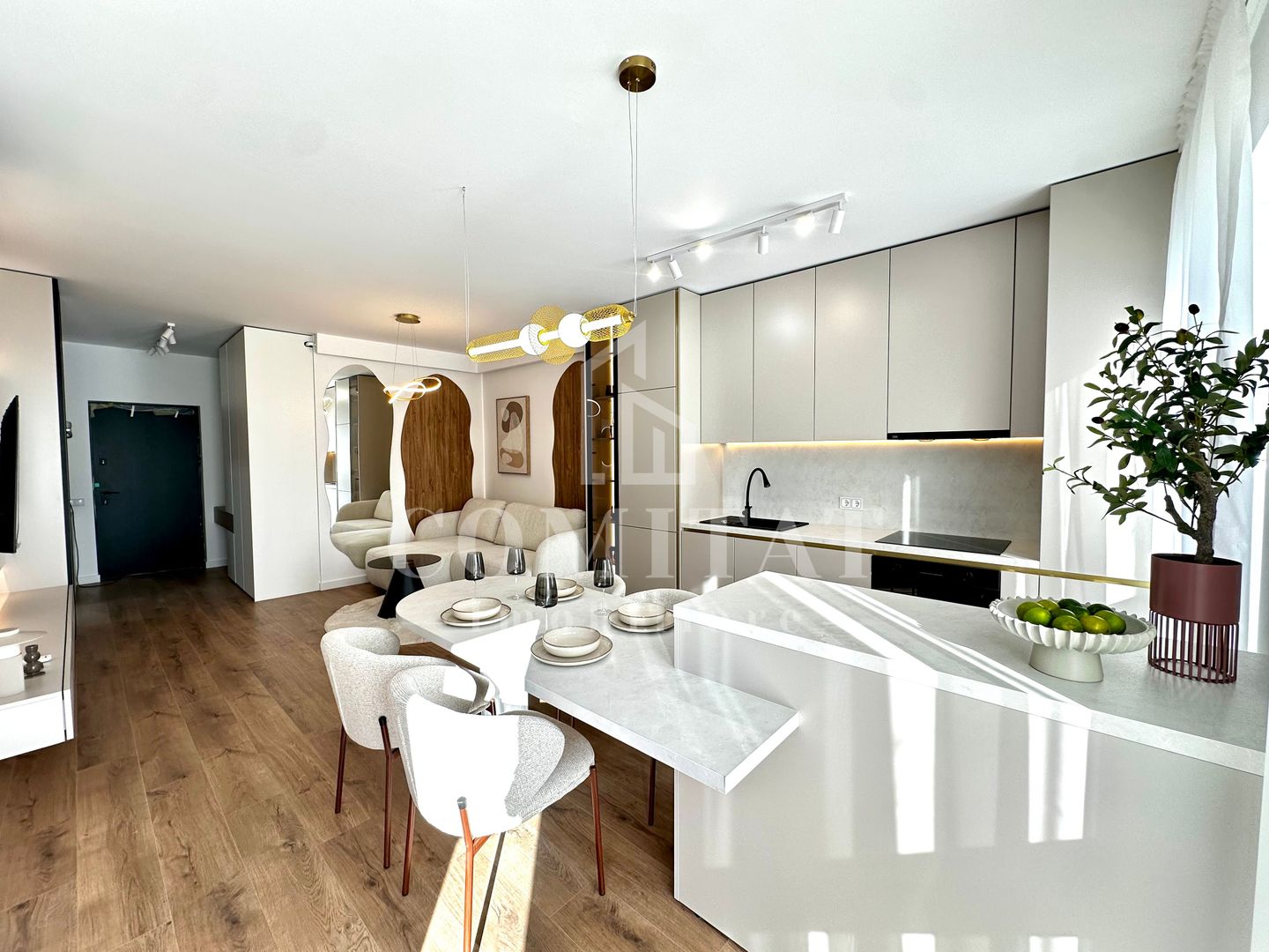 Apartament ultrafinisat | Etaj intermediar | Zona str Tineretului - Poză 2