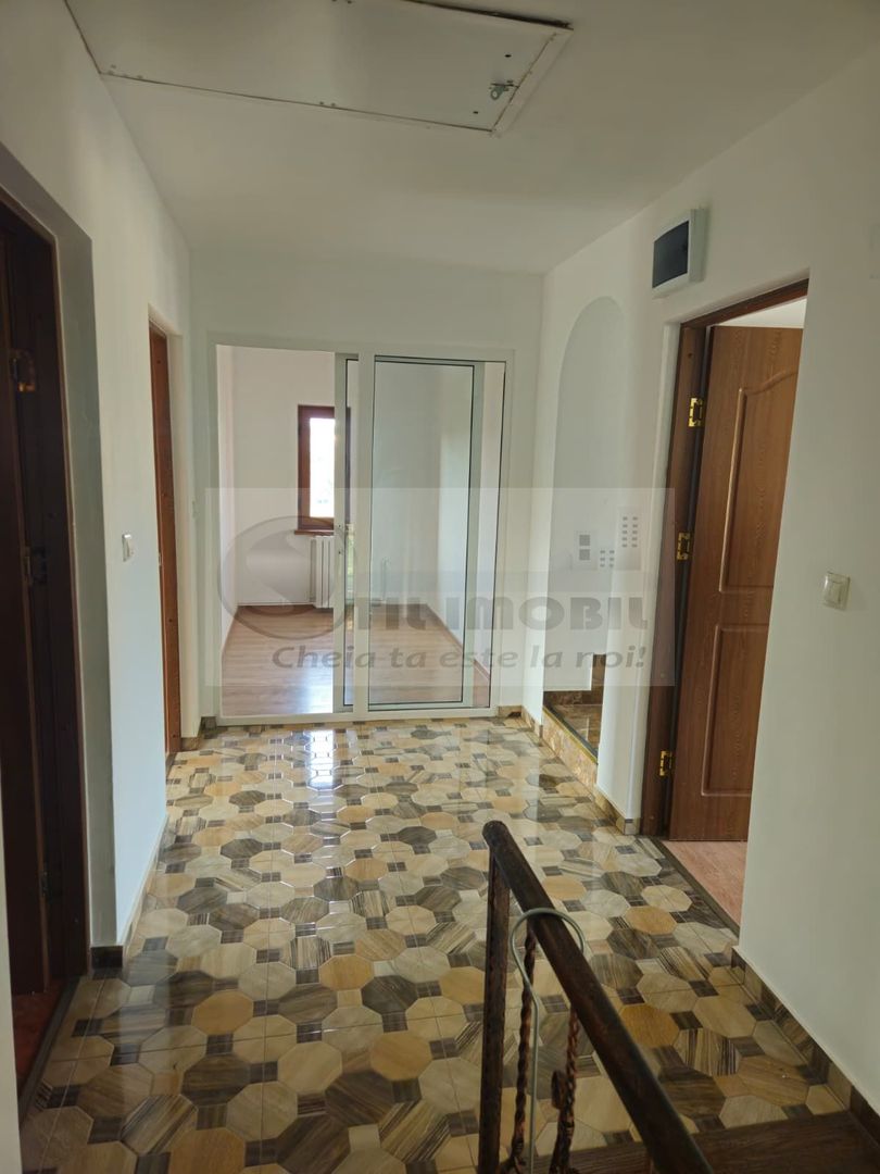 Apartament cu 3 camere, 70mp, zona Bucium - Poză 3