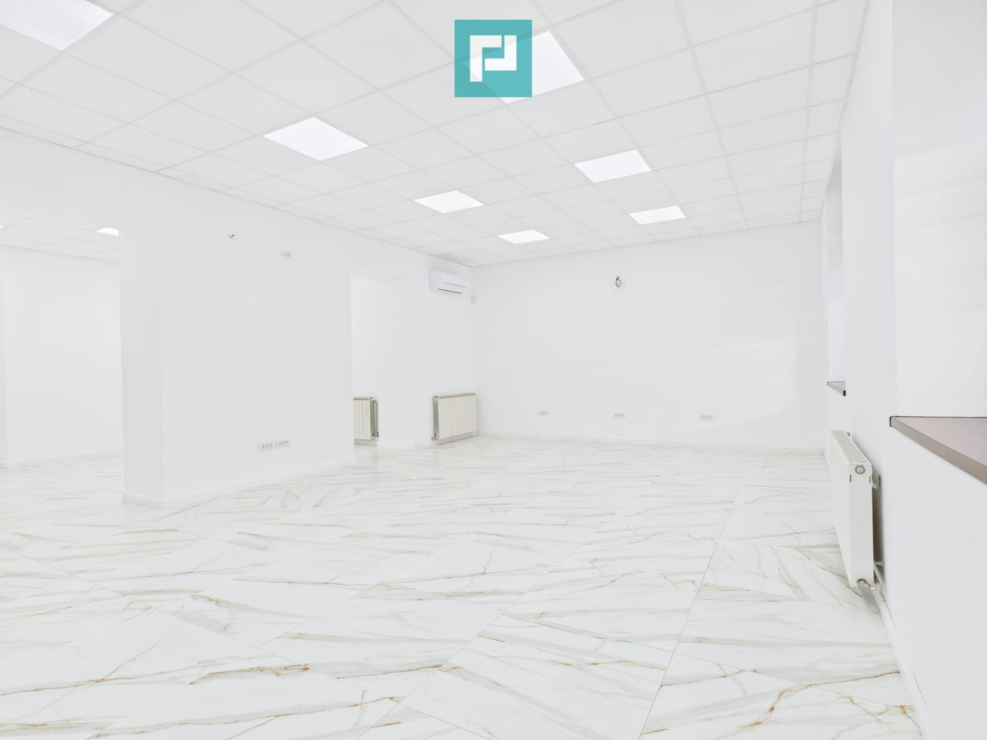 Apartament spectaculos ultracentral de închiriat - Poză 1