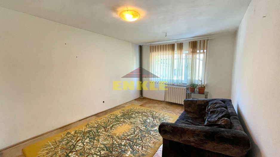 De vanzare apartament cu doua camere decomandat, zona Bazar - Poză 6