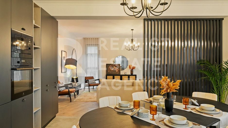 Vilă de lux situată într-un cadru natural deosebit - Poză 11