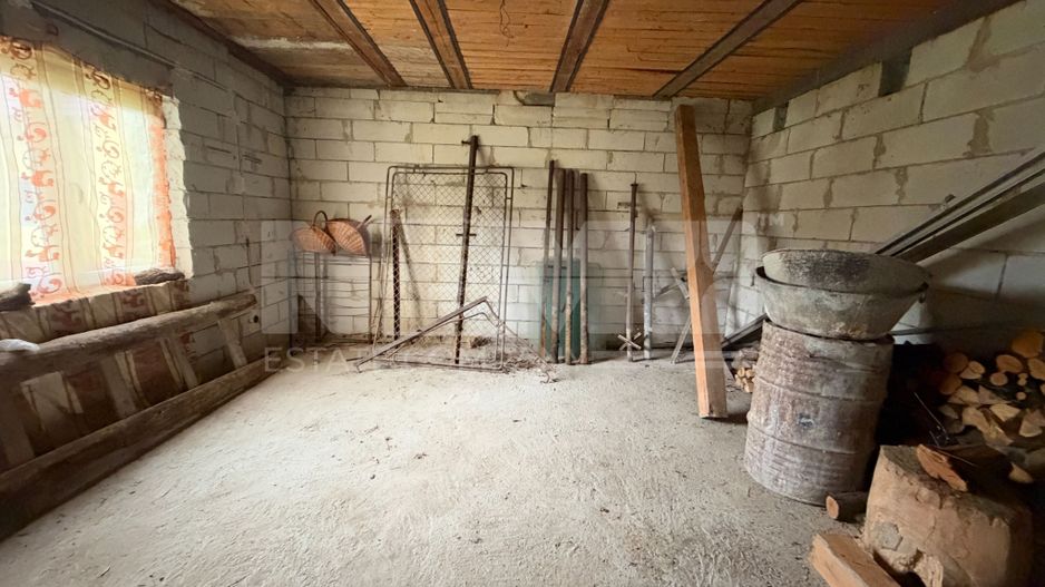 Casa si spatiu comercial in Radauti, teren 822 mp - Poză 11