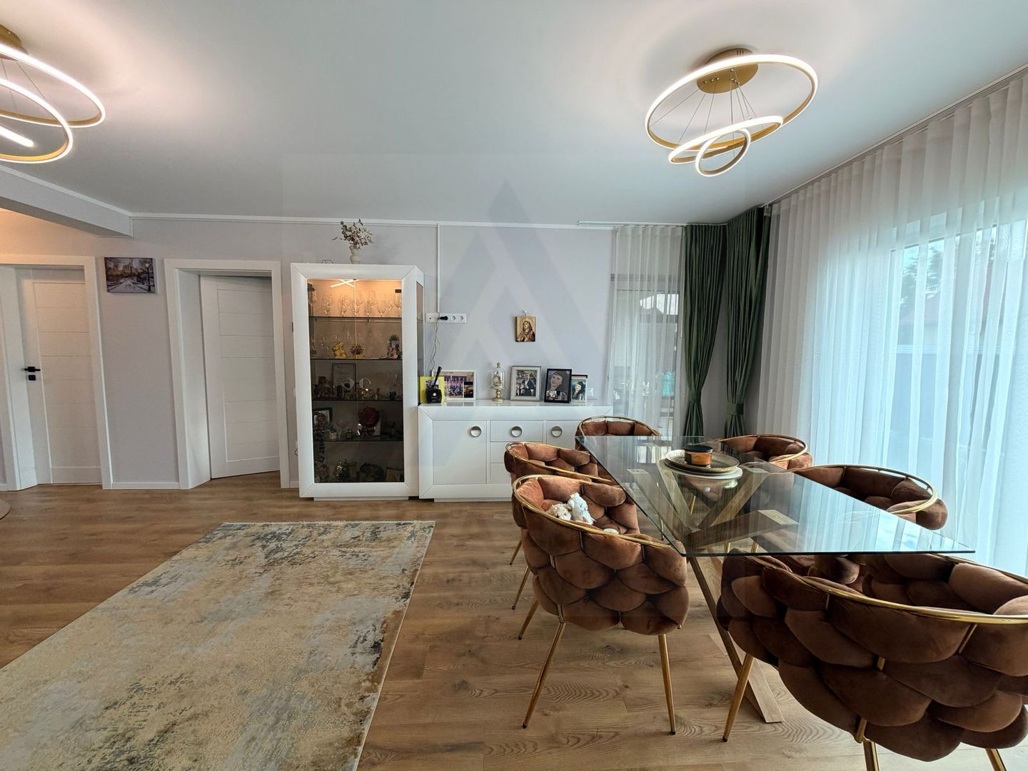 Casa individuala utilata 4 camere 120 mp utili garaj si teren Cristian - Poză 17