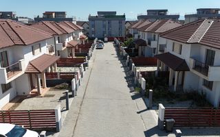 Intrarea in Sanpetru / Cartier Privat / Credit - Poză 2