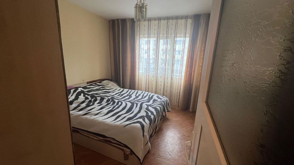 Apartament 3 camere de vânzare în Centru -Năvodari – etaj 2, acte la zi - Poză 3