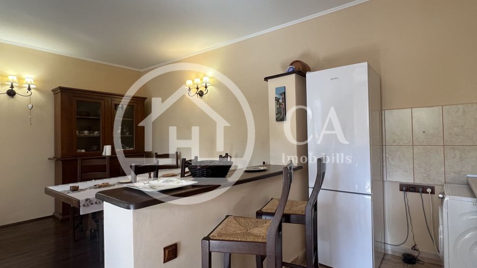 Casa cu 5 camere de vânzare in zona Centrala, Oradea - Poză 7