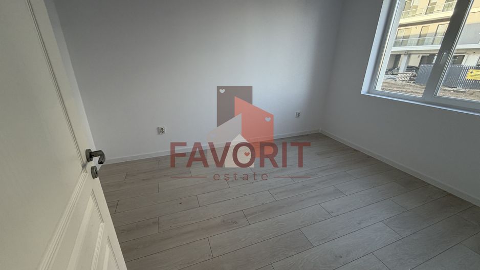 Disponibil imediat. Decomandat. TVA 21% inclus in pret - Poză 9