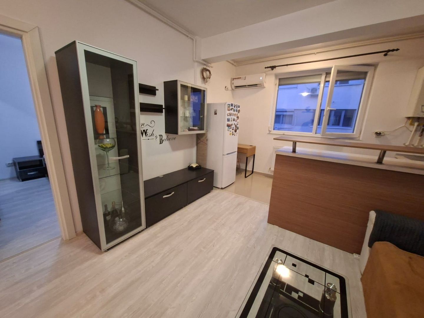 Apartament Spatios, 45 mp, | Avangarde, parc, scoala Petru Rares - Poză 2