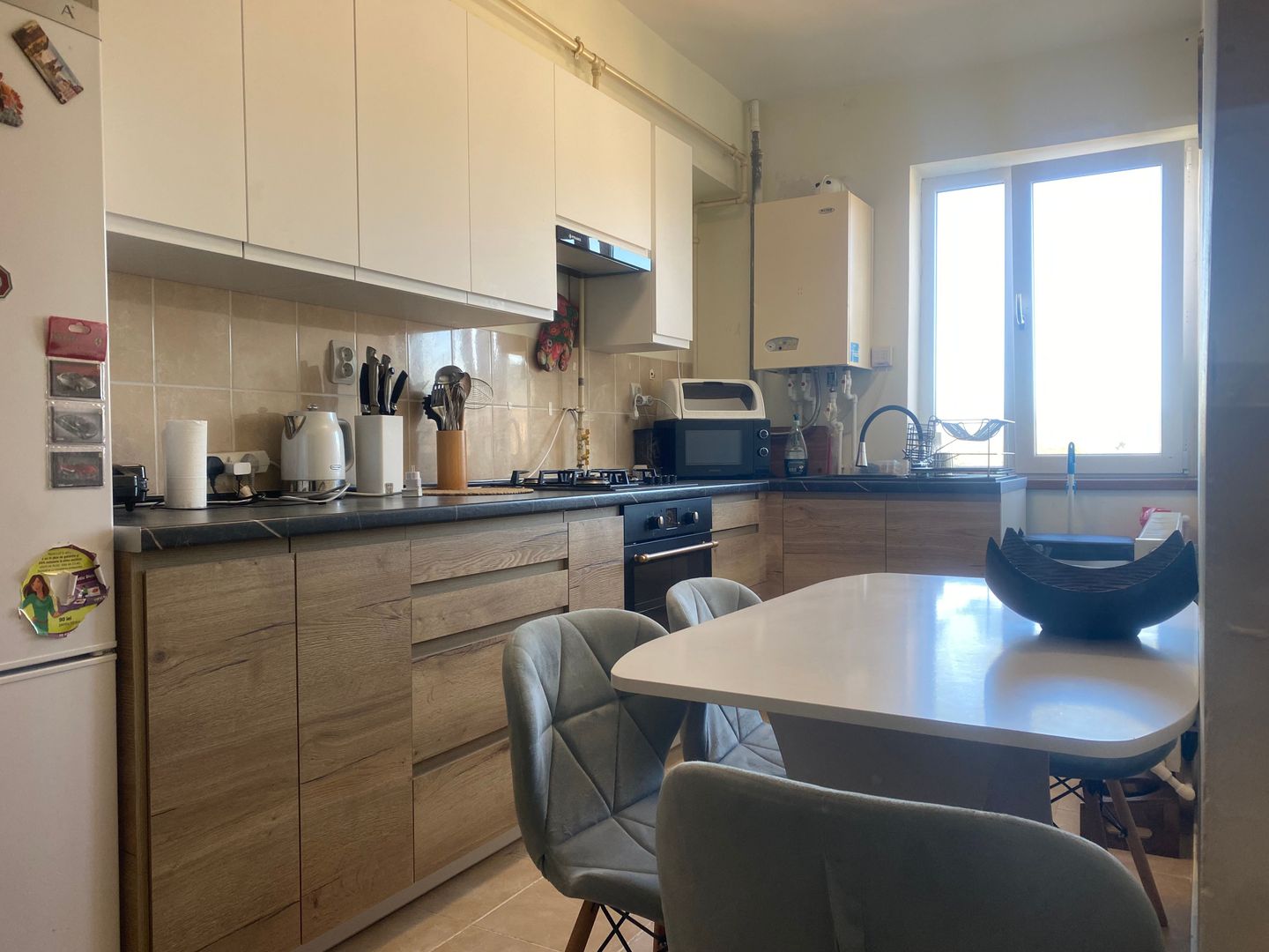 Pret accesibil! Vanzare apartament cu 2 camere in Doicesti - Poză 3