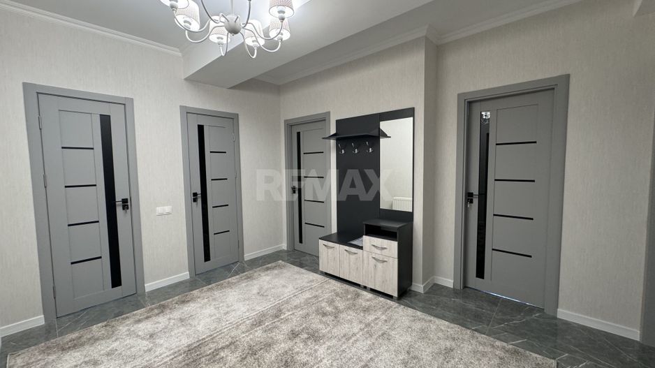 In chirie apartament cu doua camere - Poză 1