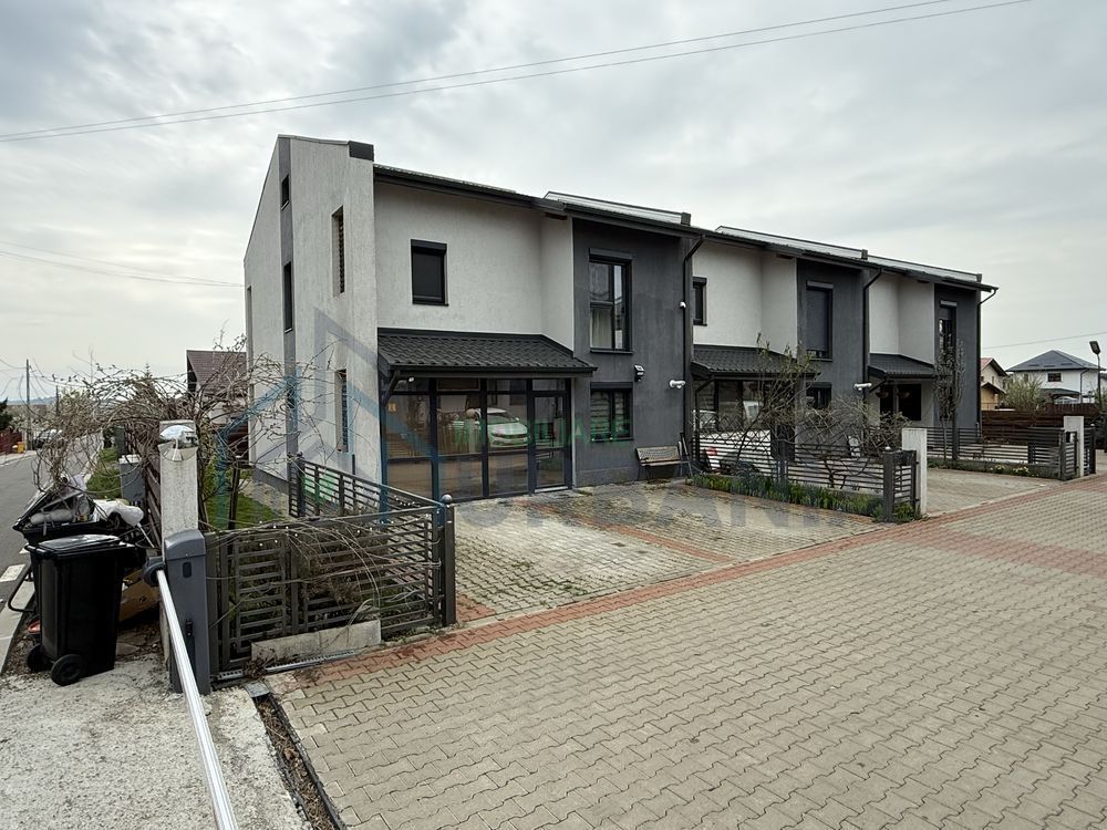 Triplex de vânzare în Valea Lupului - 106 mp utili, mobilat și utilat - Poză 1