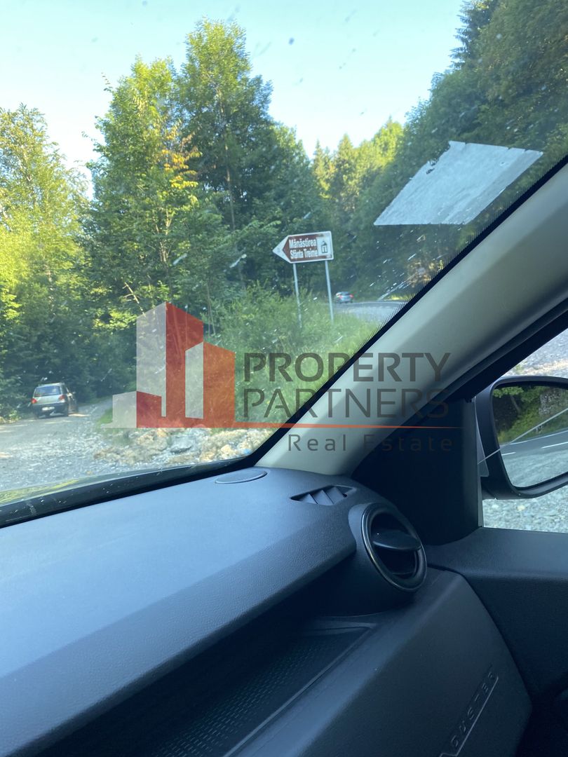 Teren 14400 mp la iesire din Rasnov inspre Pârâul Rece-Trei Brazi - Poză 3