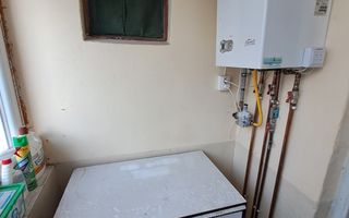 Etaj 2, Spitalul Judetean -Casa Tineretului 3 camere - Poză 2