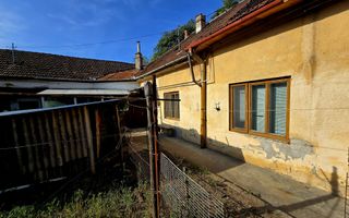 Apartament la casa cu doua camere/ zona Alfa. - Poză 1