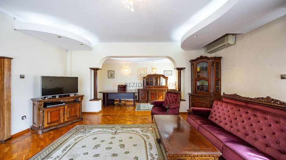 Vila impresionanta D+P+E+M | 500+ mp | teren 2652 mp | piscina - Poză 10