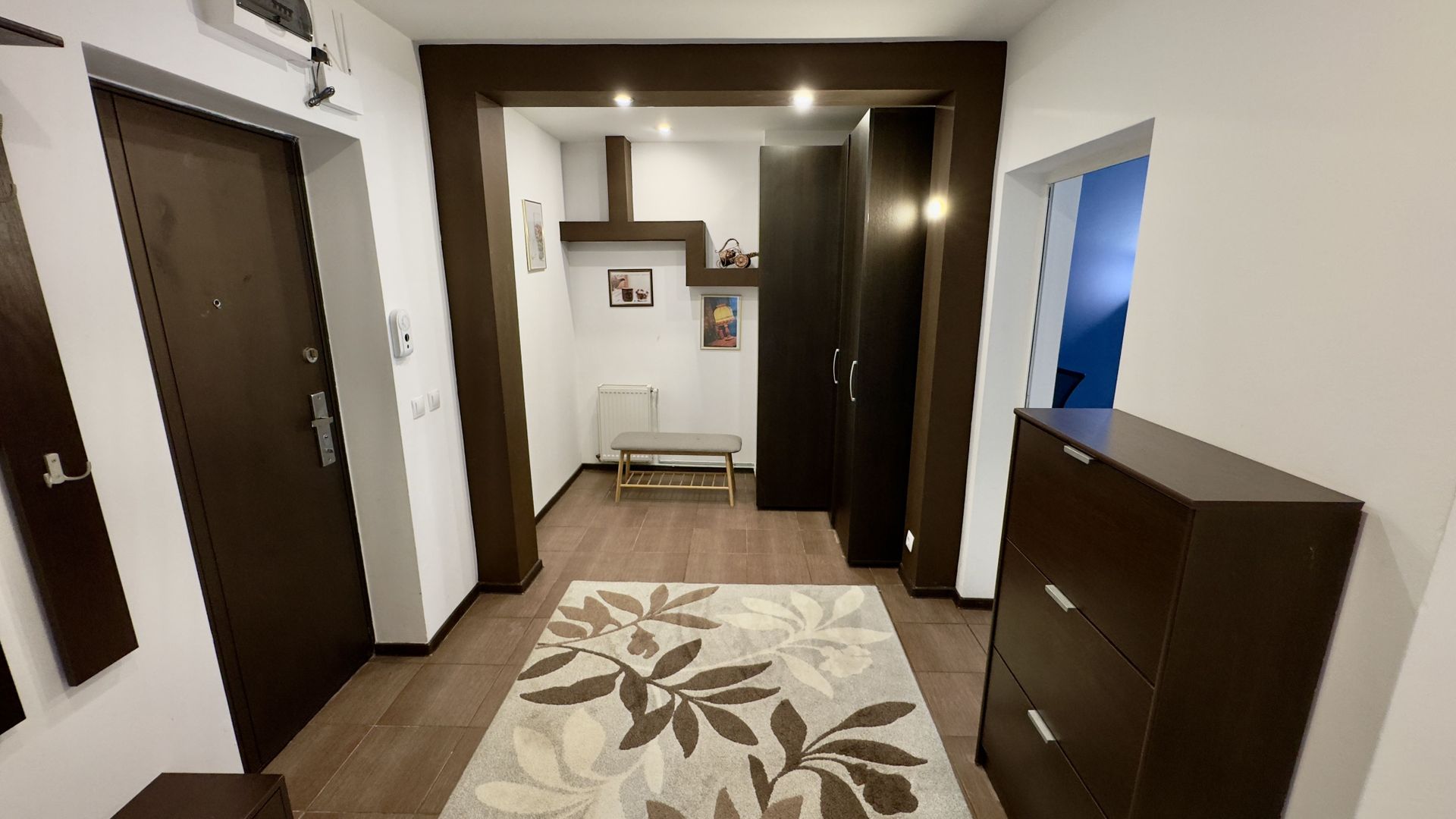 Apartament cu 2 Camere în Răcădău - Poză 6