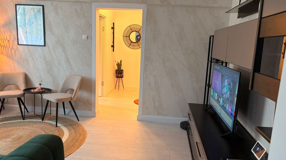 De inchiriat apartament cu 2 camere zona centrala - Poză 3
