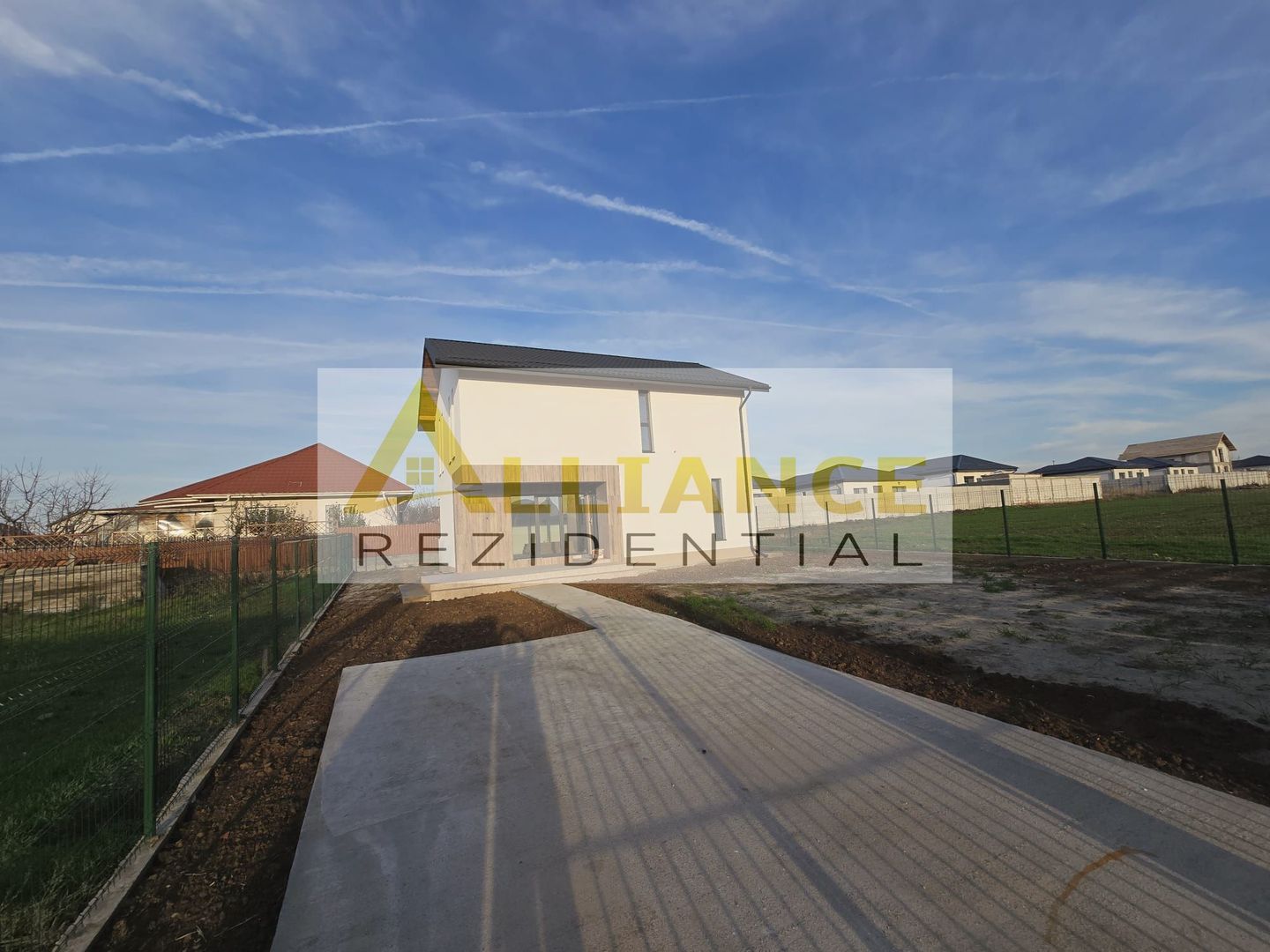 Vila individuala-460mp teren-placa de beton- beci- - Poză 1