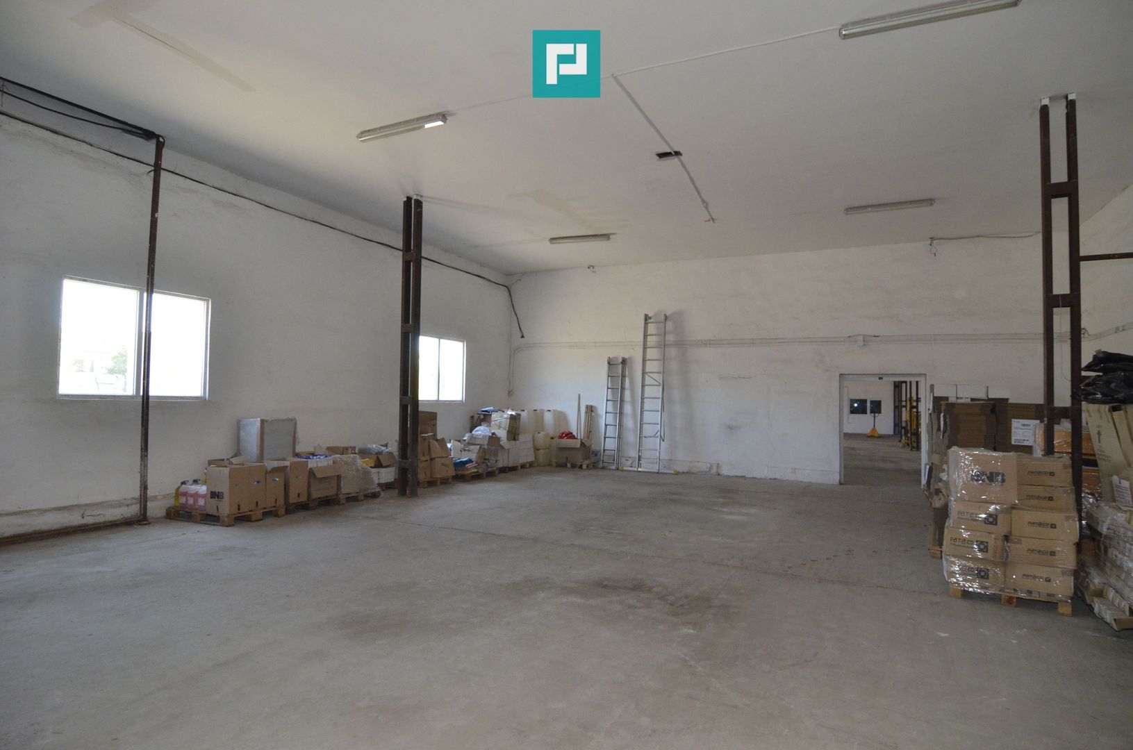 Teren intravilan 6.555 mp cu hală industrială - Poză 4