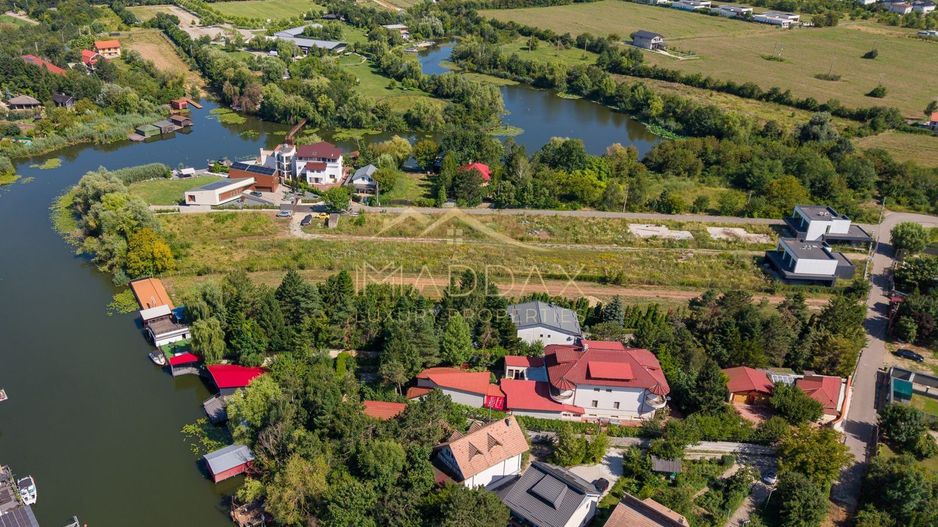 Vila Exclusivista cu 5 camere *3000mp curte si deschidere la lac* // Snagov - Poză 48