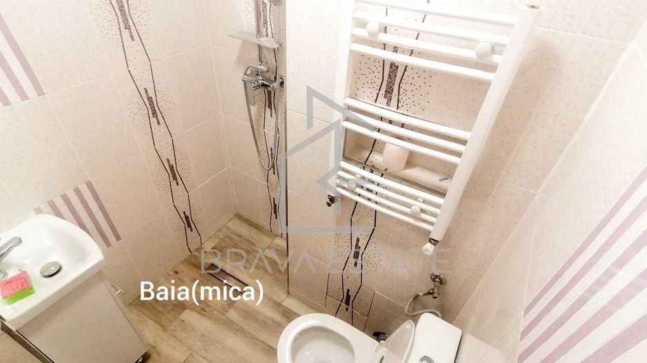 Apartament de inchiriat, 3 camere, decomandat, 2 bai, zona UMF - Poză 6