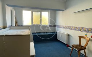 Apartament de închiriat cu 3 camere în zona Dacia, Oradea - Poză 4