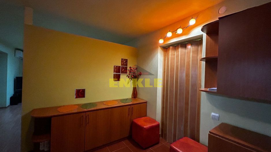 De inchiriat apartament cu 3 camere, zona Bulevard - Poză 2