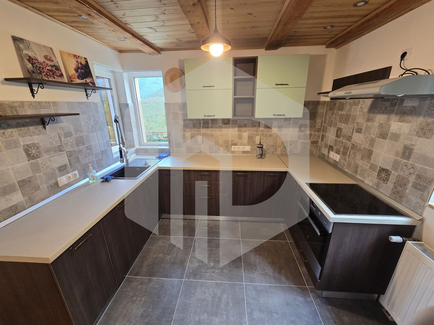 Casa individuala 4 camere teren 3825 mp Cisnadioara - Poză 20