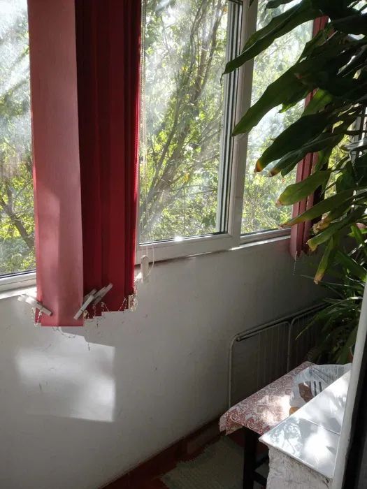 Ag EUROPA vinde gars. 34mp et. 2 zona Pantelimon - Poză 4