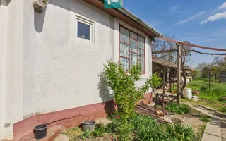 Casă cu 3 camere și 1047 mp în Peregu Mic - Poză 14