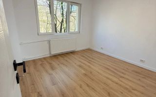 Proaspat renovat decomandat spatios 3 camere Berceni Grand Arena - Poză 2