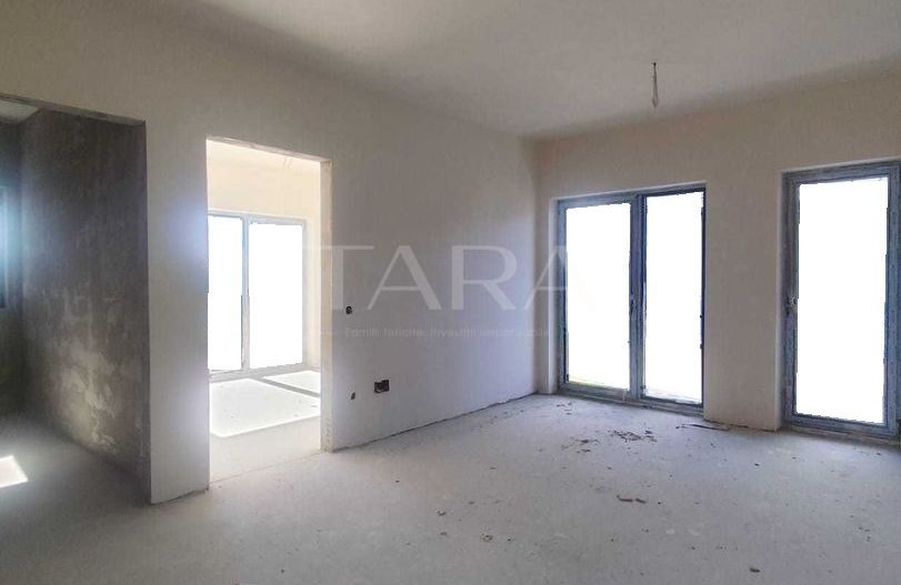 Apartament 2 camere, Baciu, bloc nou, balcon 7mp. - Poză 1