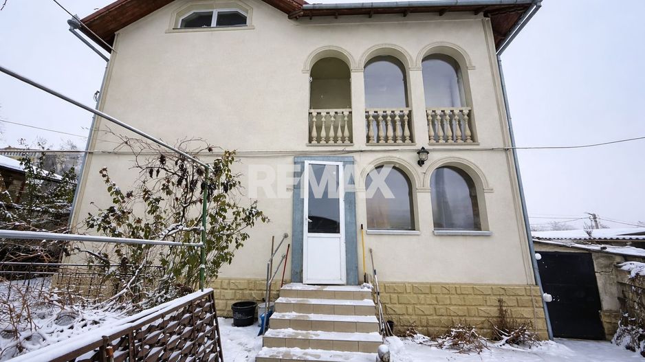 Casă de vânzare, 8 ari, Botanica - Poză 2