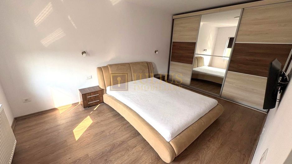 Apartament la curte, 2 băi, loc de parcare, zona linistita, dressing - Poză 4