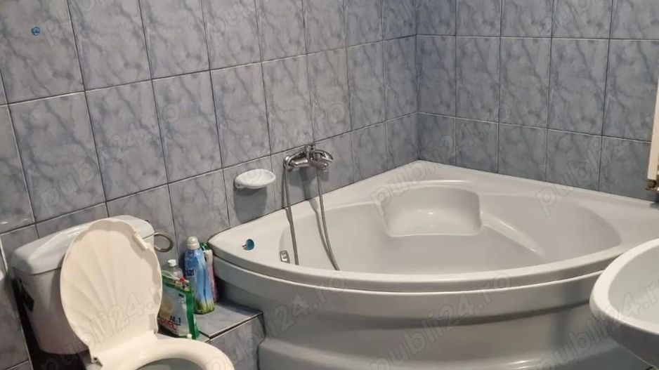 BRASADAS vinde ap 3 cam etaj 4/4 in Micro 17. - Poză 3