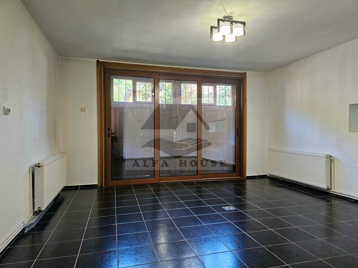 Casa deosebita cu 6 camere in  Centrul Brasovului - 210 mp - Poză 3