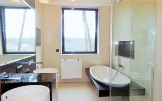 APARTEMENT SUPERB CU 4 CAMERE LA INCHIRIERE IN COMPLEX EXCLUSIVIST - Poză 5