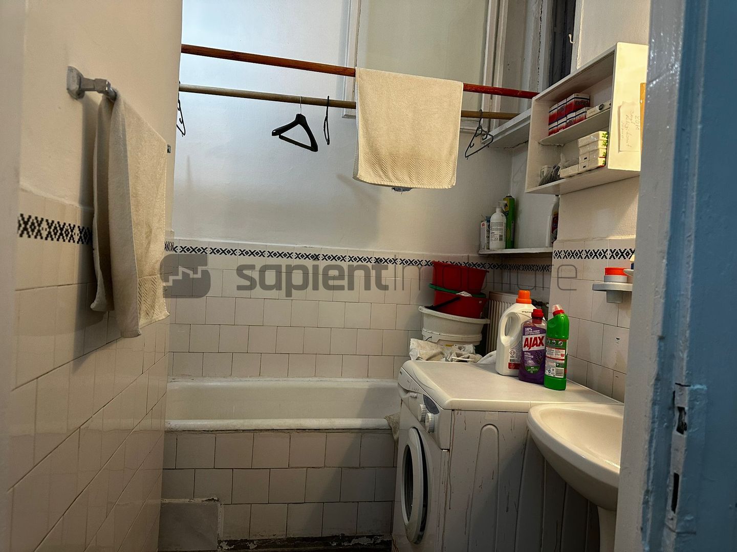 Apartament la casa cu 4 camere si acces auto, ultracentral - Poză 13