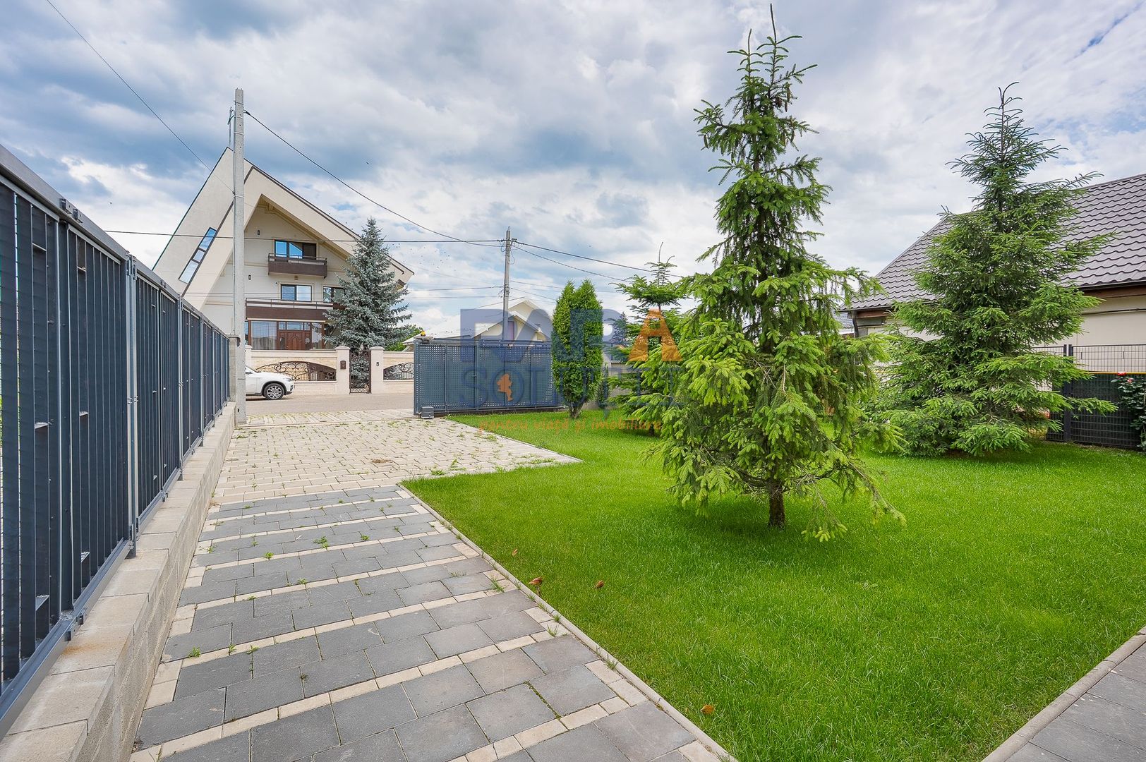 Casă cu 3 dormitoare și două băi LA CHEIE - Poză 25