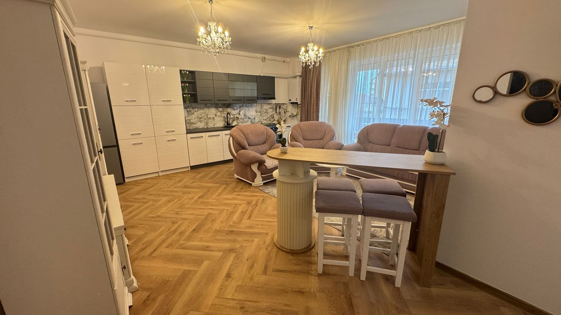 Apartament 3 camere de închiriat – zonă centrală, lângă Mall-ul nou - Poză 7