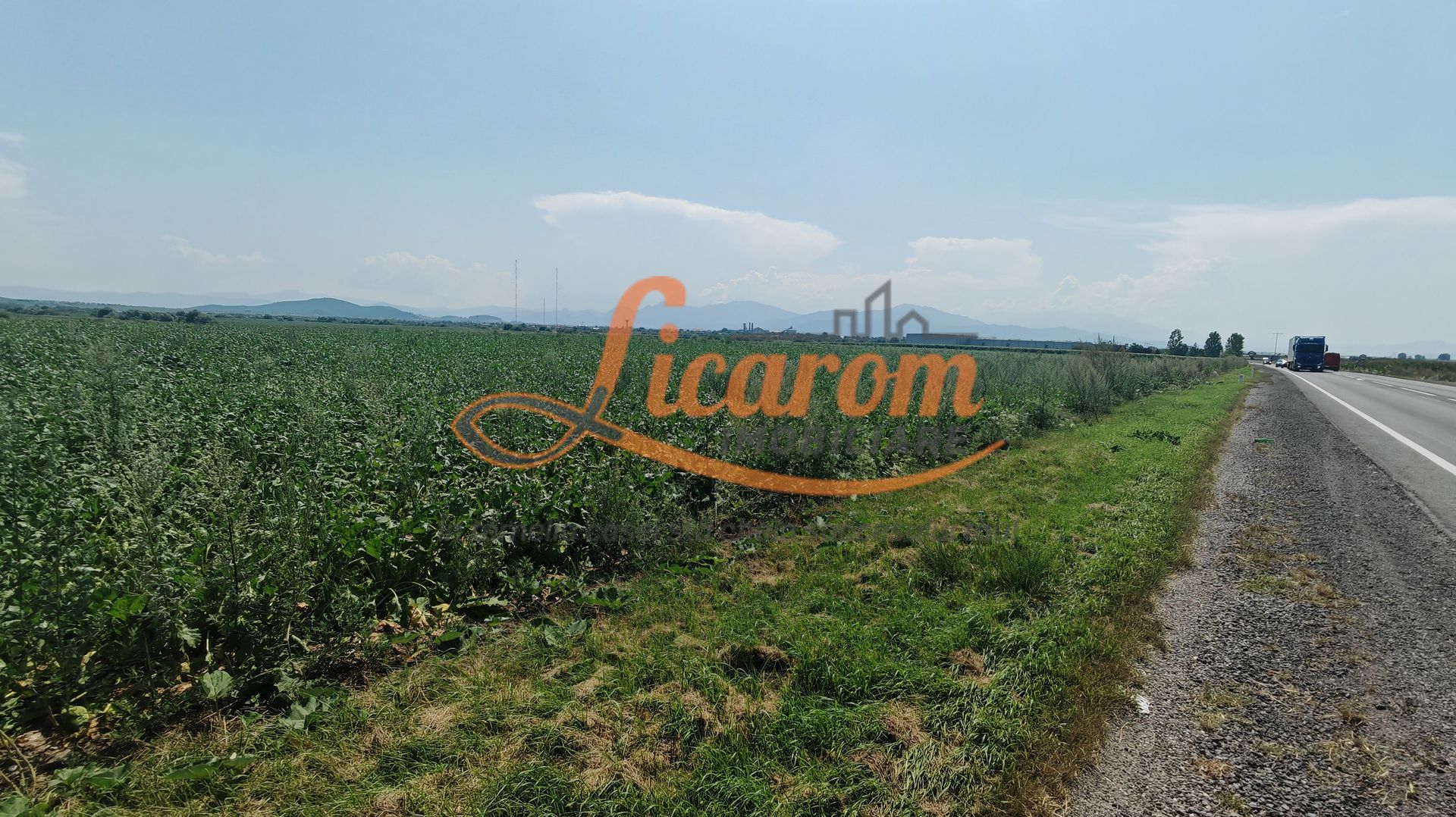 Teren intravilan 3,85 ha,Brasov DN 13 langa MILLE, OLYMPUS, ARKADA - Poză 2