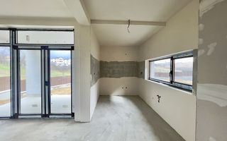 Casă cu 700 teren și garaj zona Scolii Feleacu - Poză 5