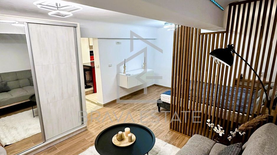 Apartament o cameră, 30 mp,  ultracentral, curte interioară 30 - Poză 2