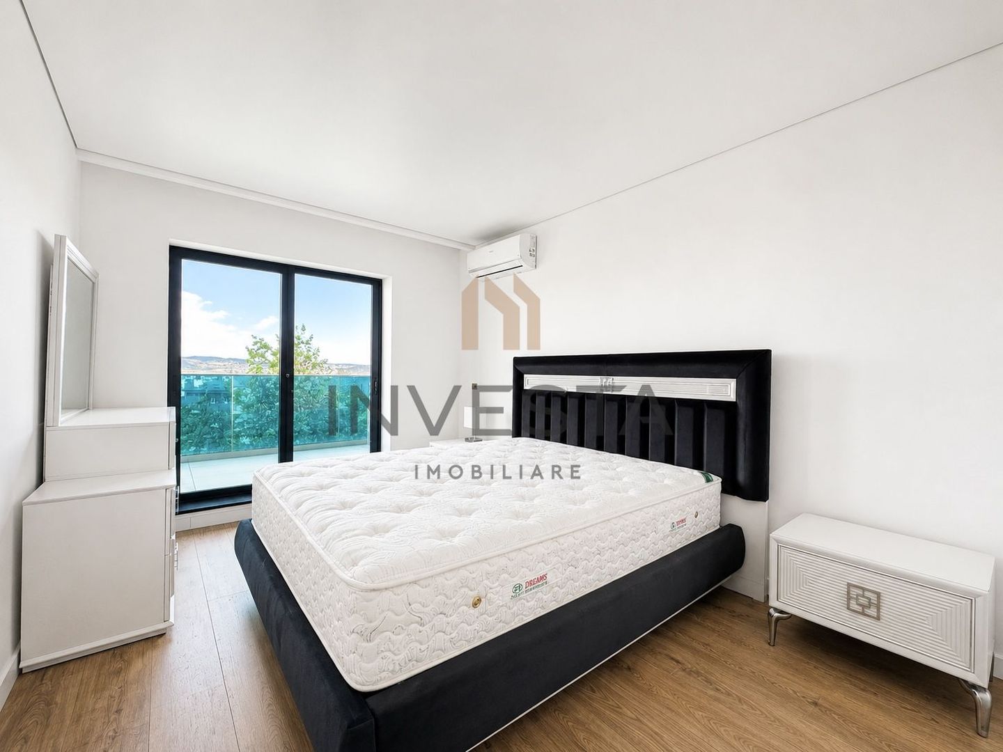 Apartament lux 4 camere si parcare de inchiriat Green Life Frunzisului - Poză 4