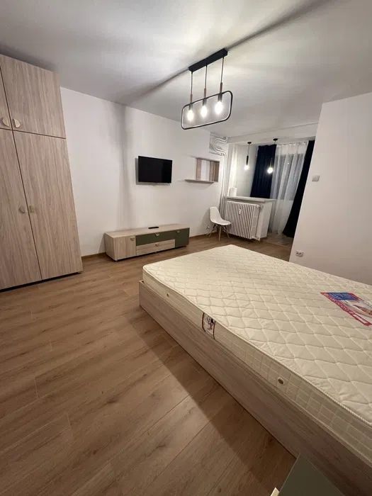 Garsonieră Superba Drumul Taberei, Renovata– 5 minute Metrou Favorit - Poză 2