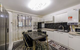 Proprietate cu 2 case si curte in Oarja, AG - Poză 10