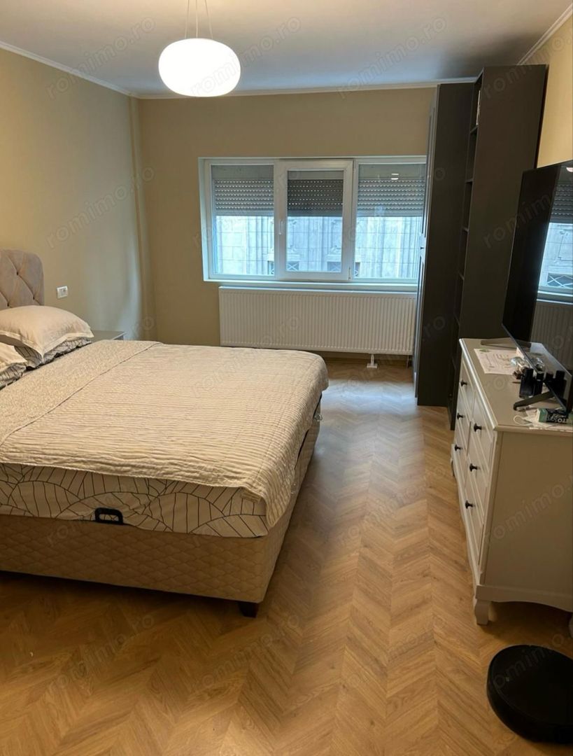 Piața Sf. Gheorghe | Decomandat | Renovat | Centrală proprie | Boxă 16 mp - Poză 11