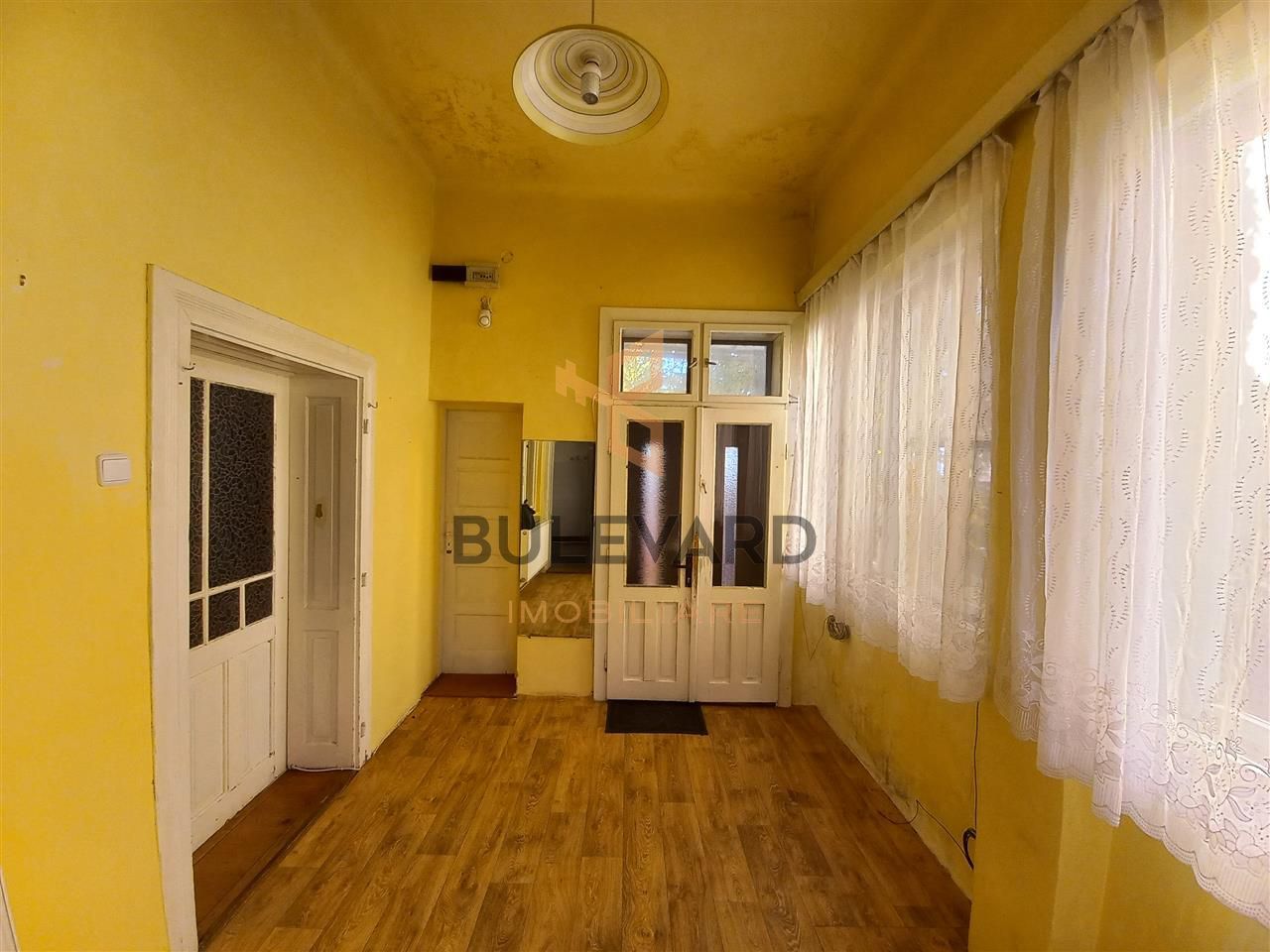 Inchiriere casa zona centrala - Poză 13