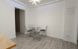 Apartament 4 camere renovat, 79 mp cu logie, Vasile Aaron, Sibiu - Poză 2