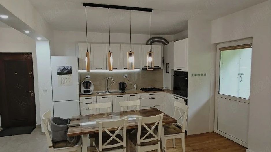 Apartament 3 camere, etaj intermediar, 2balcoane, parcare - Poză 2
